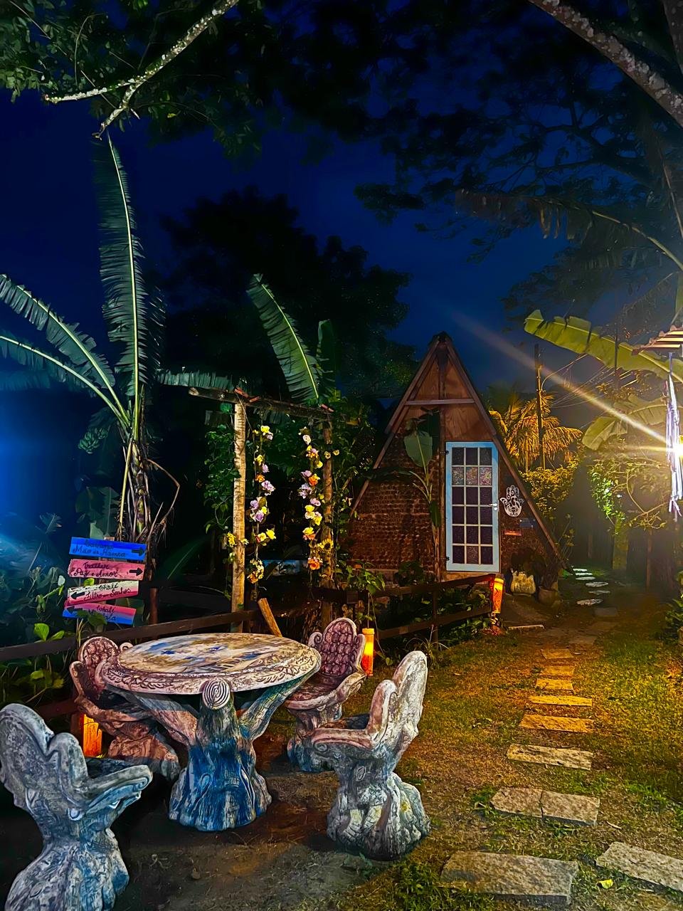 Cabana Mão de Hamsa - Casinha Floresta Encantada