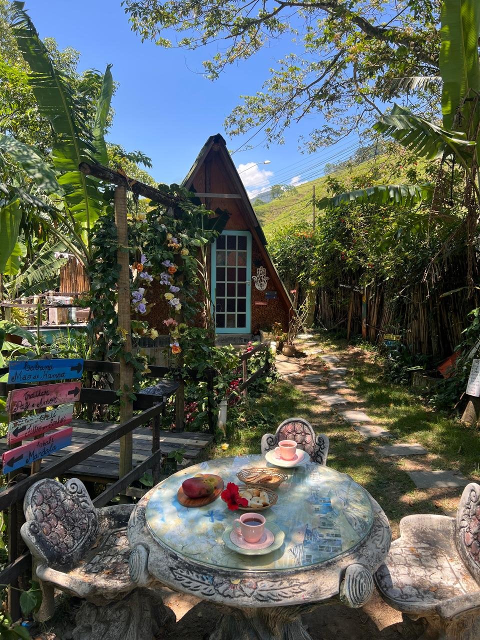 Cabana Mão de Hamsa - Casinha Floresta Encantada